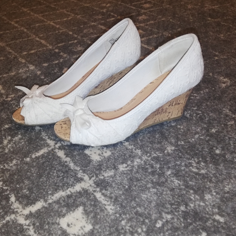 White R2 high heel wedges - Picture 2 of 2